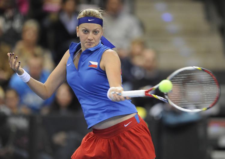 overraskelse. Petra Kvitova fra Tjekkiet plejer at befinde sig godt på græs, men Wimbledon-mesteren blev slået ud i første kamp i græsturneringen Eastbourne. 