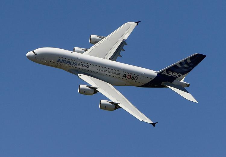 Gigant. Airbus A380 er verdens største passagerfly, nu skal vingerne tjekkes for sprækker. 