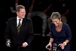 Skatteforhandlinger. Smil hos den tidligere justitsminister, Lars Barfoed (K) og økonomi- og indenrigsminister Margrethe Vestager under valgkampen i september sidste år. Nu håber førstnævnte på, at de konservative og Liberal Alliance kan indgå en aftale med S-R-SF-regeringen om en ny skattereform. 