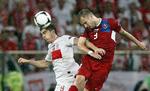 'Tysker'. Michal Kadlec (t.h.) har siden 2008 spillet for Leverkusen i den tyske  Bundesliga, hvor far Miroslav i 1990-1998 var på kontrakt i Kaiserslautern og to gange var med til at vinde mesterskabet. 