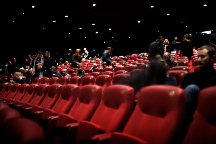 Kritik. »Folk vil gerne betale fuld pris for en billet i dag, hvis filmen er god nok«, siger Grasten. 