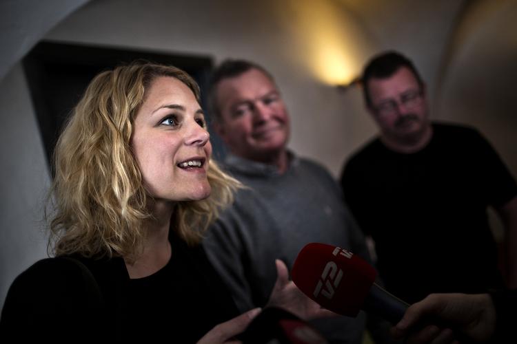 Utilfredshed. Enhedslisten havde forventet, at Helle Thorning-Schmidt og S-R-SF-regeringen ville føre en social politik i Danmark. 