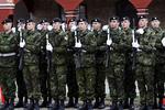 Forsvaret har for mange officerer