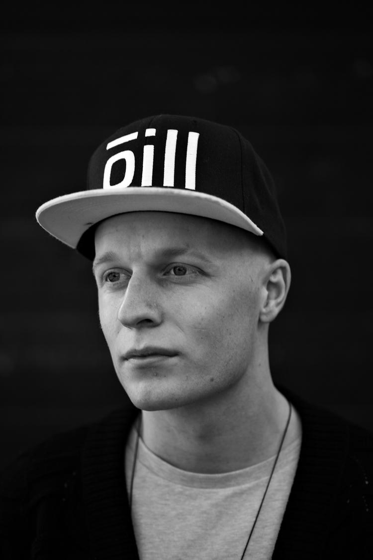TO. Xander Linnet lover, at hans 2. album er fyldt med gennemført popmusik 