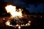 Hekseafbrænding. Igen i år gav de mange Sankt Hans-bål en travl aften for brandvæsenet. 
