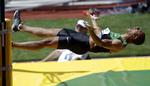 Fremskridt. Ashtons resultater på 100 meter og i længdespring er de bedste nogensinde i en tikamp. 