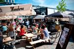 Populært. Med start mandag i næste uge vil godt 30 af Torvehallernes stader begynde at holde mandagsåbent. 