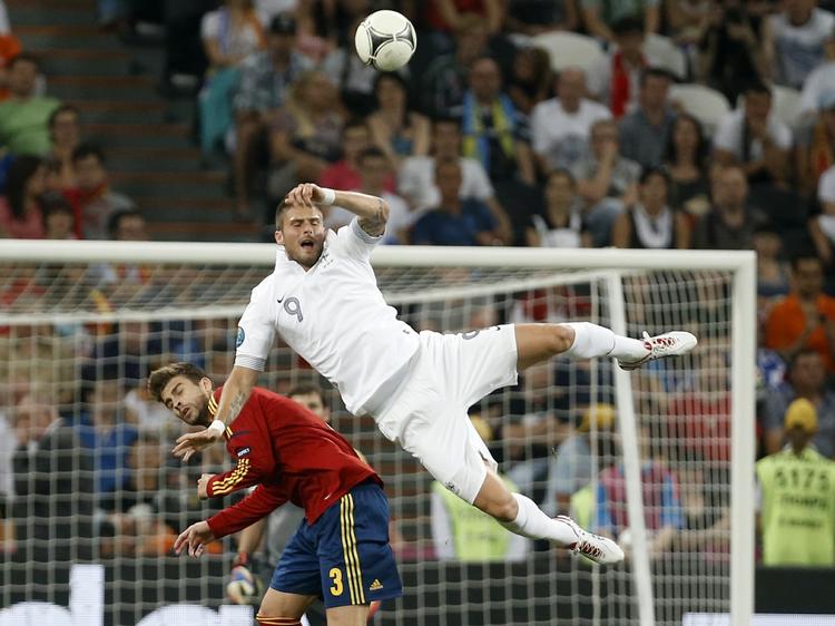 Højtflyvende. Olivier Giroud har netop repræsenteret Frankrig ved EM. 