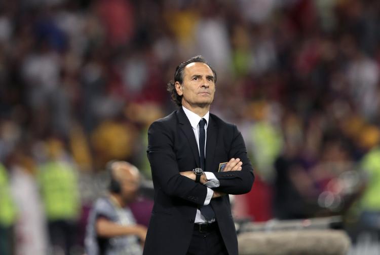 Unfair. Prandelli har ikke meget til overs for Uefas planlægning, der i øvrigt har været kednt siden lodtrækningen til slutrunden 2. december sidste år. 