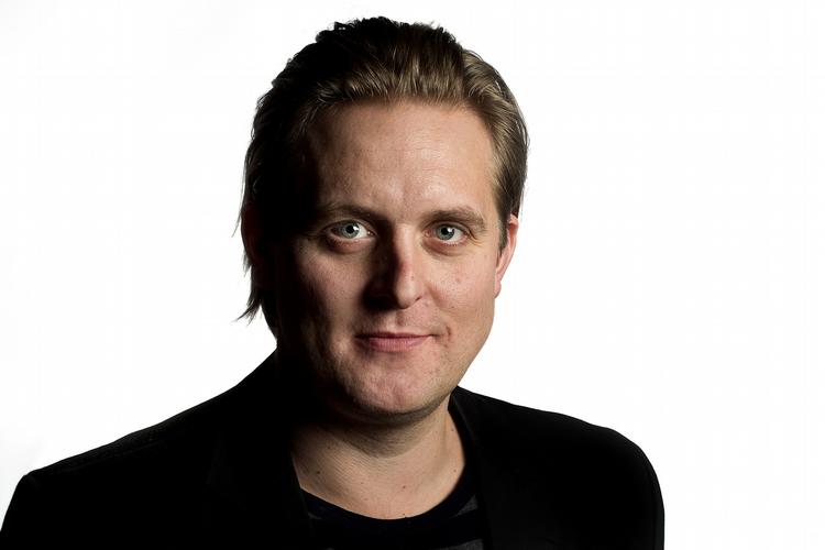 Skribent. Lars Trier Mogensen er uddannet cand.scient.pol. fra Københavns Universitet. 
