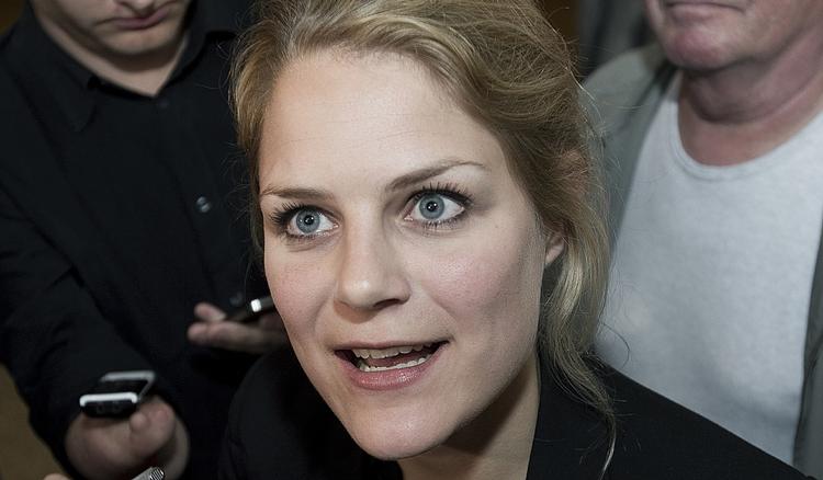 Skatteaftale. »Sandheden er, at Johanne selv var parat til at tage mere end 1.000 kroner om året fra sosu-assistenten for at få opfyldt Enhedslistens krav«, siger S-skatteordfører. 