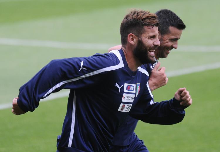 SMÅSKADET. Daniele De Rossi måtte udgå sidst Italien var i kamp mod England. 