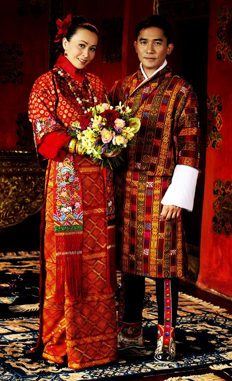 Berømt. Tony Leung med hustruen Carina Lau i 2008 i Bhutan ved bryluppet, der blev en mediebegivenhed.