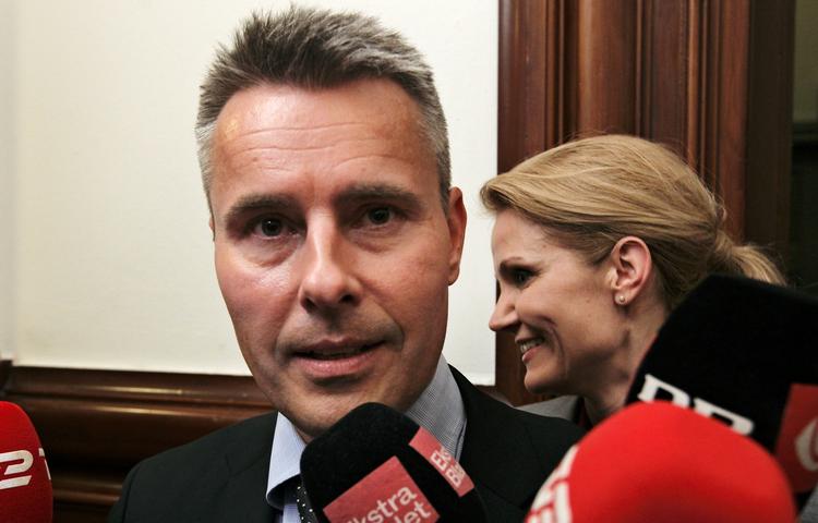 Enighed. Socialdemokraternes politiske ordfører, Henrik Sass Larsen, støtter op om SFs forslag om, at færre danskere skal betale topskat i fremtiden. 