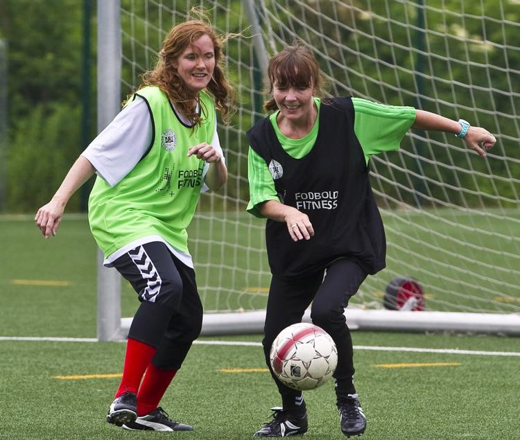 SUNDT. Fodbold som motionsform er bedre end både løb og fitness set hver for sig. 