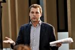 Forslag. Uddannelsesminister Morten Østergaard synes, det er ærgerligt, at 17,3 procent af studenterne står uden job eller uddannelse. Han er åben for forslag. 