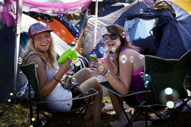 Forsikringsrod. Husk at gå dine  - eller dit barns - forsikringer grundigt igennem, inden du tager af sted på festival. (Arkivfoto, Roskilde 2010) 