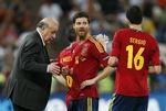 Vindere. Spanien havde de bedste nerver og heldet på sin side, da semifinalen mod Portugal skulle afgøres på straffespark. 