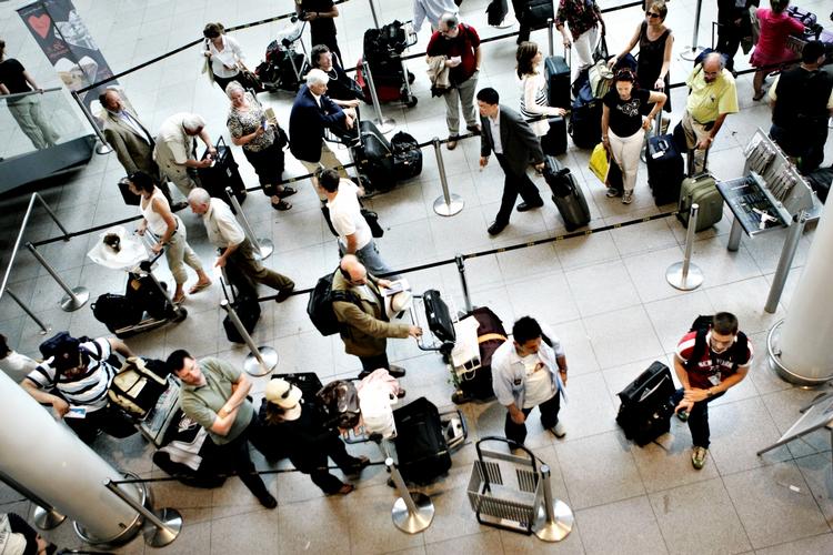 TRAVLT. Sjældent har så mange passagere strømmet igennem Københavns Lufthavn som i juni måned. 