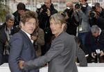 Vinderduo. Her ses Thomas Vinterberg og Mads Mikkelsen under festlighederne i Cannes. 