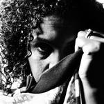 Hjem. I 1989 brød Neneh Cherry igennem med albummet 'Raw Like Sushi'. I en kombination af rap, dance og soul hittede hun med numre som 'Manchild' og 'Buffalo Stance'. 