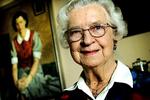 alsidig. Asta Esper Andersen spillede med i så forskellige produktioner son 'Nynne', 'Rollatorbanden' og 'Babettes gæstebud'. 