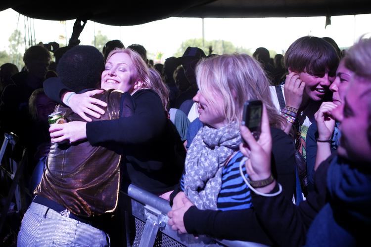 Snak. Der var godt gang i den blandt publikum, da amerikanske Charles Bradley gav koncert på Roskilde Festival sidste år. 