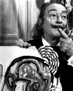 surrealist. Salvador Dali fotograferet i 1975. Han døde i 1989 og blev 84 år. 