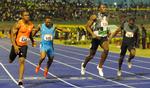 Bæstet. Yohan Blake (tv.) - der kalder sig selv 'The Beast' - kommer først over målstregen med Usain Bolt som en to'er. 