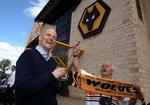 forventninger. De engelske fans i Wolverhampton har taget godt imod norske Ståle Solbakken som træner efter lidt indledende skepsis over at skulle have en træner fra det europæiske kontinent. 