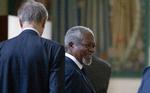 Forhandler. Kofi Annan fremlagde den nye plan på et pressemøde i Geneve. 