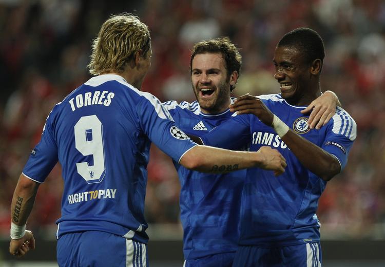 skiftedag. Chelsea slipper Salomon Kalou (th) som del af en større oprydning. 