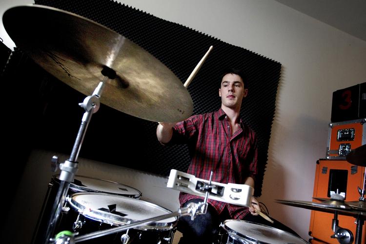 Bejamin. Den 17-årige musiker er vant til at være den yngste, siger han. 