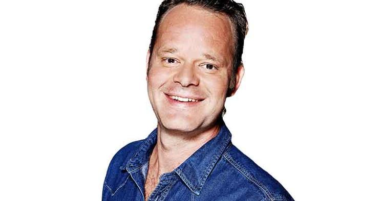 LORTEFERIE. »Vi var så rasende, at min kone kæderøg cigaretter, selv om hun er ikkeryger«, fortæller Jacob Riising om sin værste rejseoplevelse. 