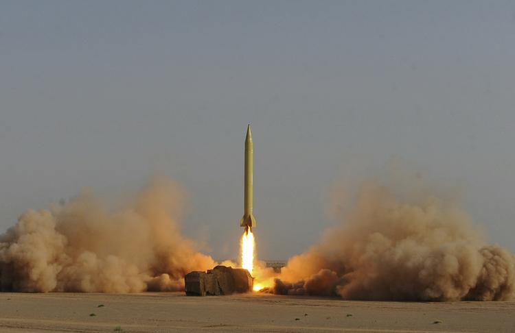 missiltest. iran vil i denne uge afprøve sit missilprogram, meddeler militæret. Billedet her viser angiveligt Irans Shahab-3-missil under affyring. Billedet er fra 28. juni 2011 og blev da frigivet af det halvofficielle nyhedsbureau ISNA i Iran. 