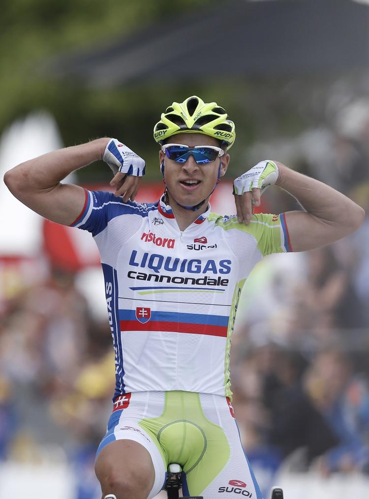 kometen. Peter Sagan ruller i mål som vinder af første etape i Tour de France. 
