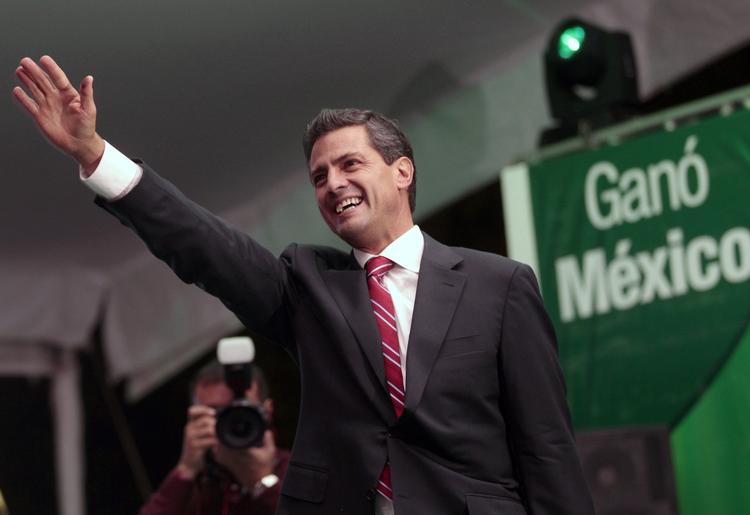 Sejr. 45-årige Peña Nieto står som vinder af valget i Mexico, men sejren blev ikke så overbevisende som forventet. 