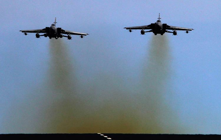 ØVELSE. Flyene trænede tilsyneladende flyvning i lav højde, da de styrtede sammen. Arkivfoto. 