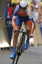 barsk. Maarten Tjallingii viste sig som en af feltets hårde hunde, da han kørte videre med en brækket hofte efter et voldsomt styrt. 