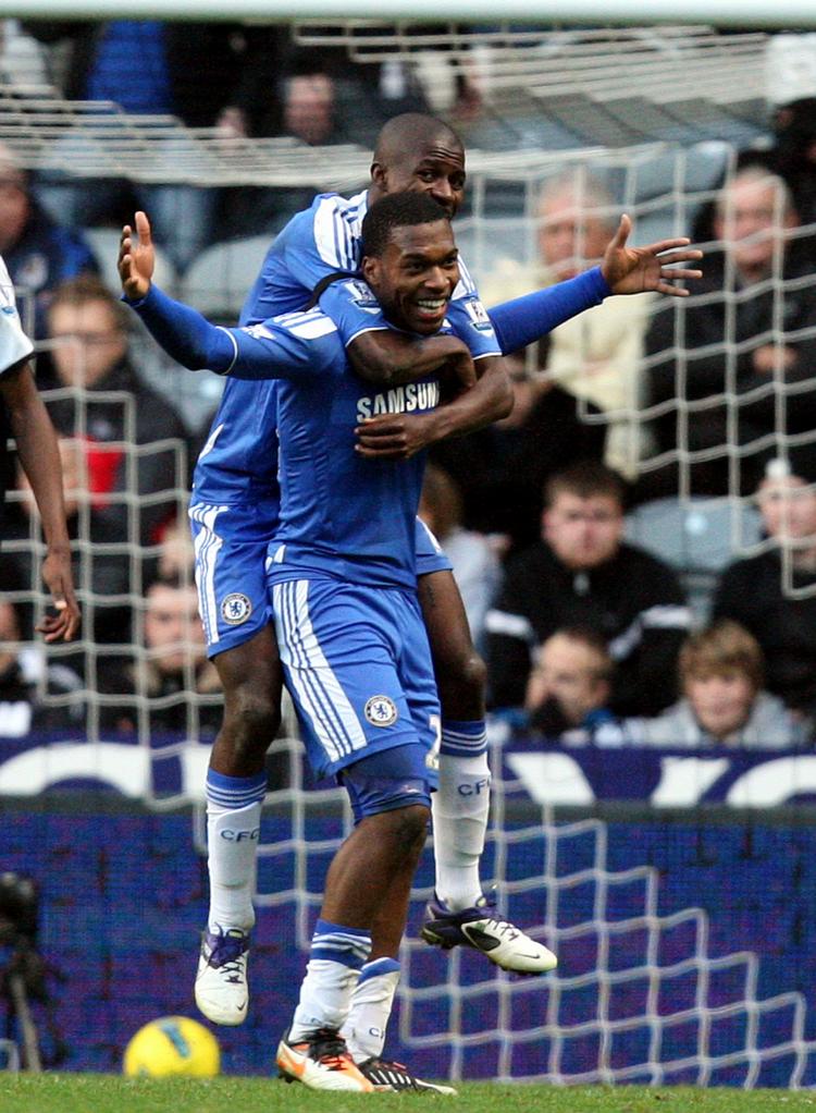 livsfarligt. Daniel Sturridge (forrest) har scoret mod Newcastle i en kamp for Chelsea i sidste sæson. 