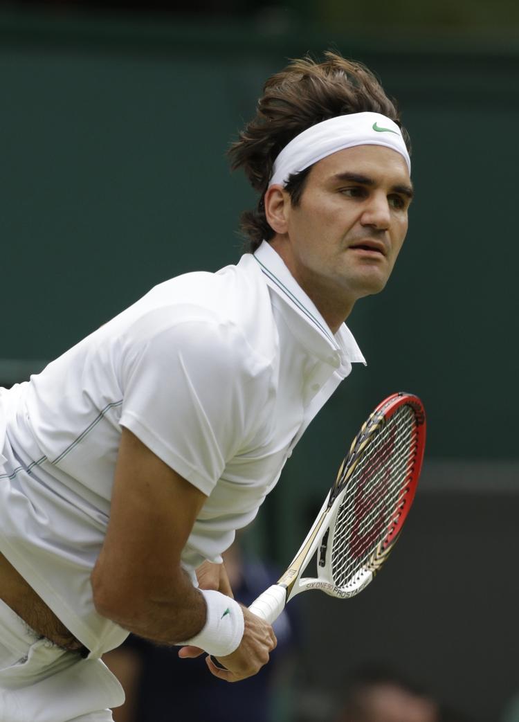 fokus. Roger Federer var ikke lang tid om at slå sig i semifinalen ved Wimbledon. 