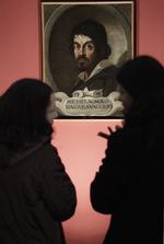 Værdifuldt. Maleren Caravaggio - som her ses på et portræt af en ukendt kunstner - er formentlig ophavsmanden til en betragtelig kunstsamling. 