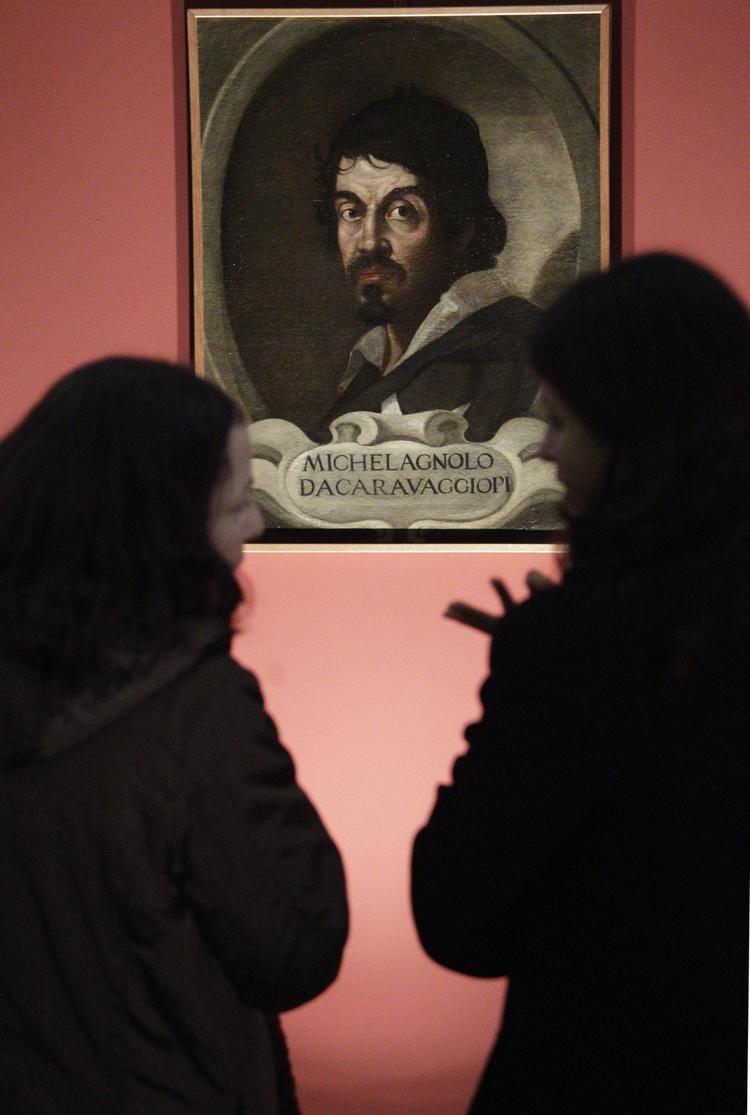 Værdifuldt. Maleren Caravaggio - som her ses på et portræt af en ukendt kunstner - er formentlig ophavsmanden til en betragtelig kunstsamling. 