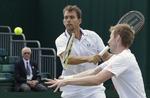 FINALEKLAR. Frederik Løchte Nielsen (tv) og Jonathan Murray kom ind i Wimbledon på et wildcard. Nu er de i finalen. 