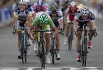 Kamp. Andre Greipel (til højre) må strække våben, men de færreste ville nok ikke end have haft kræfterne til at være med fremme, hvis de havde været i hans sted i dag. 