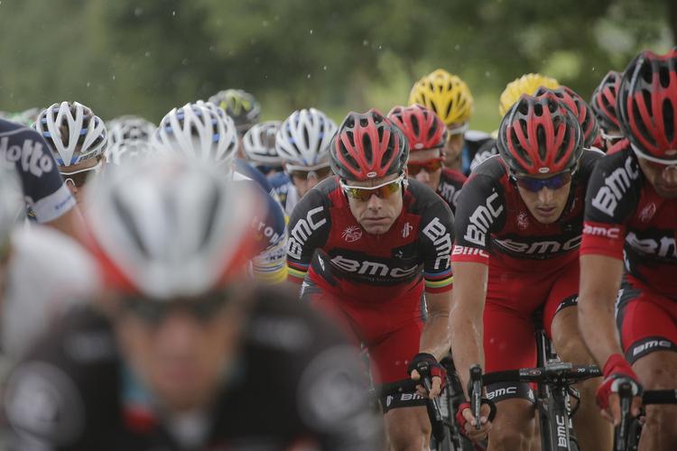 Udfordring. Dagens etape i Tour de France byder på den første chance for at udfordre storfavoritterne - australske Cadel Evans og englænderen Bradley Wiggins. 