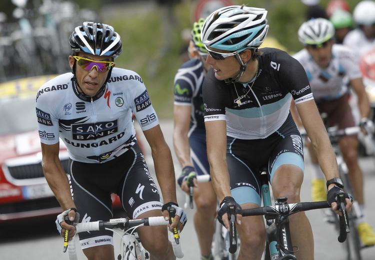 UDE. Hverken Alberto Contador (tv) eller Fränck Schleck er med i dette års udgave af Tour de France. 