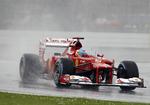 UVEJR. Regnen voldte flere kørere problemer, men ikke Fernando Alonso. 
