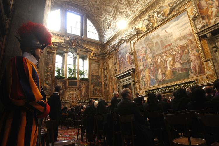 Nørderi. Schweizergardens ikoniske uniform var ikke skabt af Michelangelo, men af en oberst i 1870 som en renæssancefantasi. 