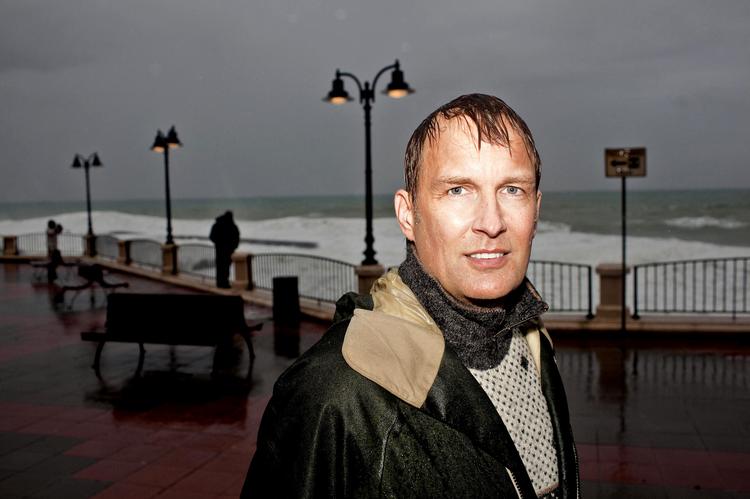 inspiration. Christian Jungersen opholder sig regelmæssigt på Malta, hvor der godt kan være gang i vind og bølger. 